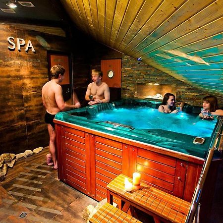 Apartament Pool Spa Z Jacuzzi Strzyżów Exterior foto