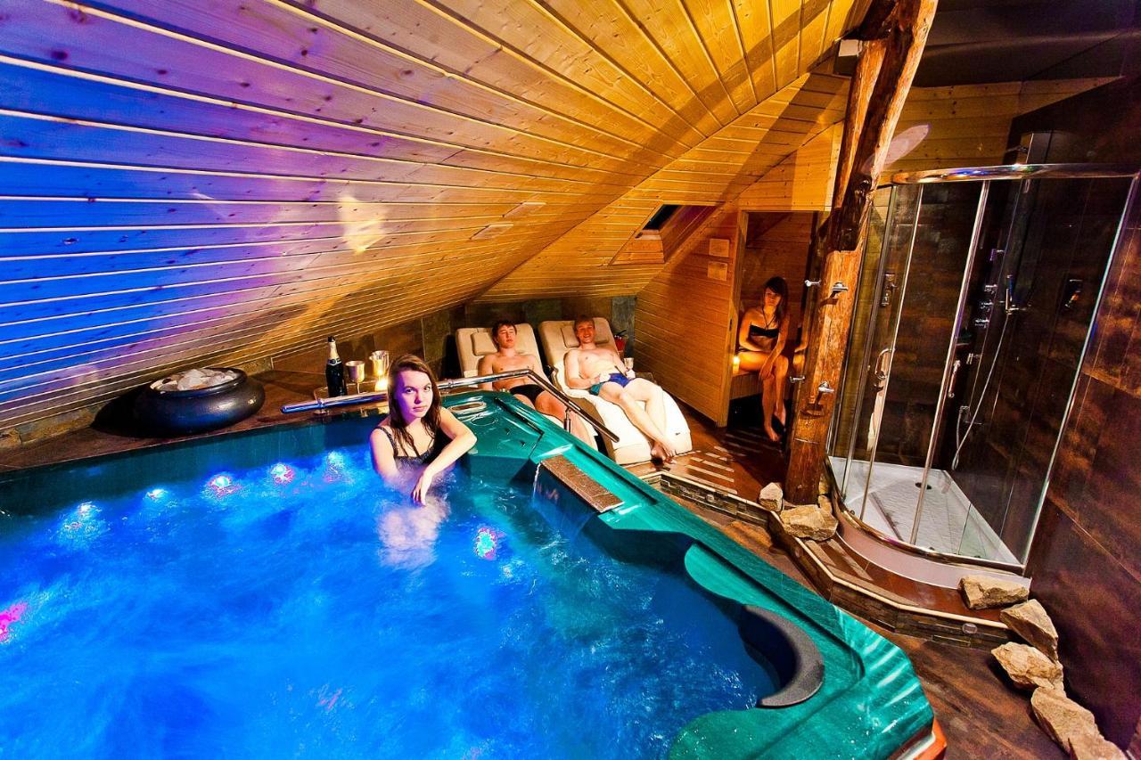 Apartament Pool Spa Z Jacuzzi Strzyżów Exterior foto