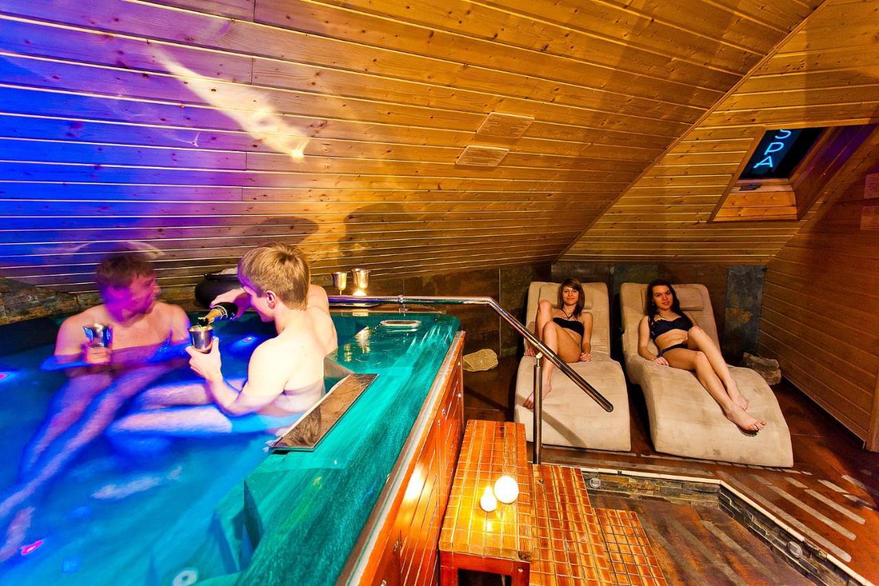 Apartament Pool Spa Z Jacuzzi Strzyżów Exterior foto